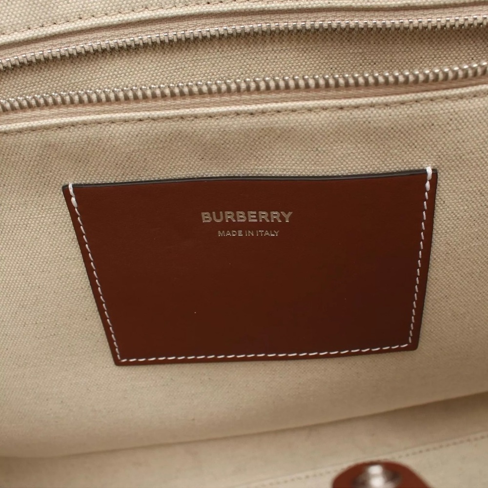 Gorgeous Burberry leather and canvas Freya tote - Picture 2 of 6